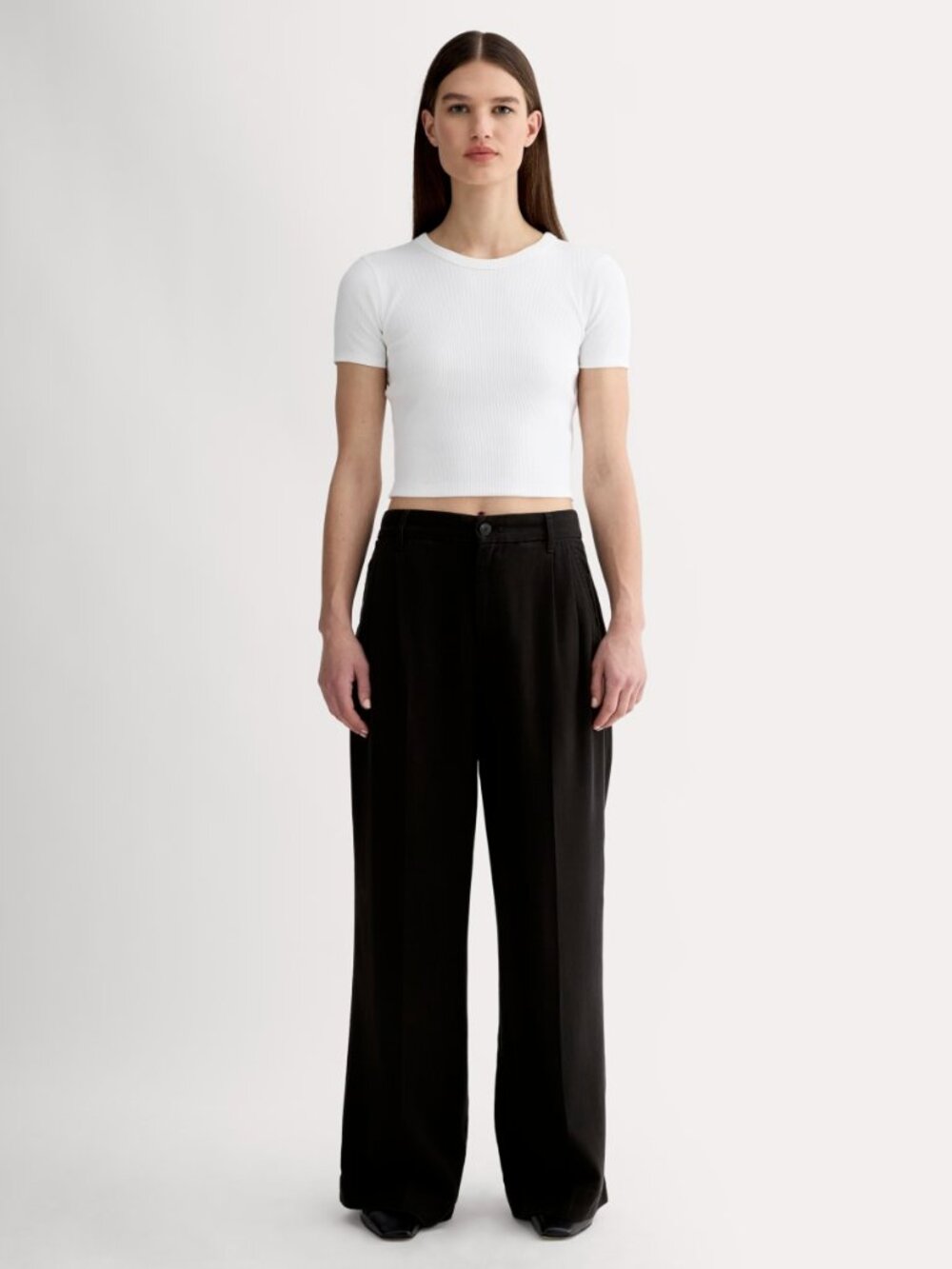 Everlane Women's Trouser in Buttersoft in Black, Size 2